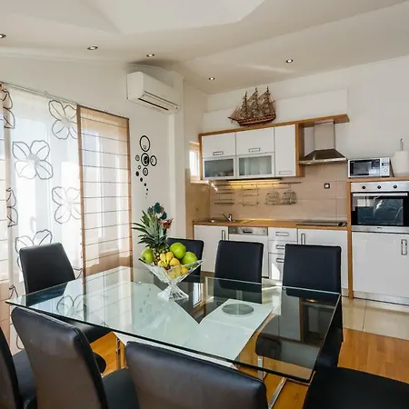 Selak Apartment