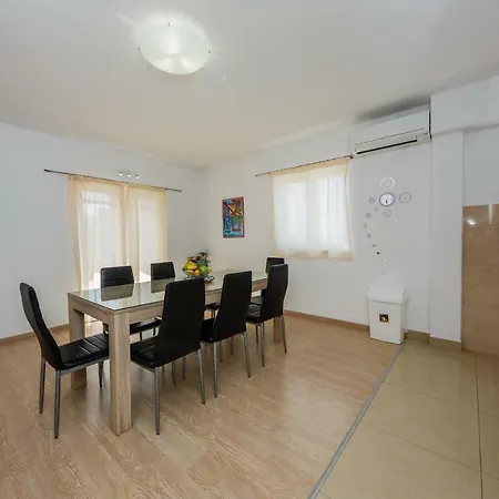 Selak Apartment