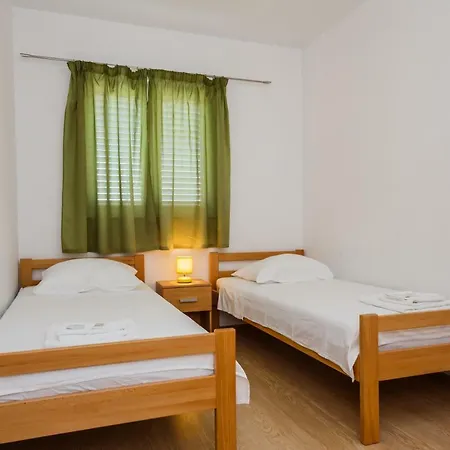 Selak Apartment *